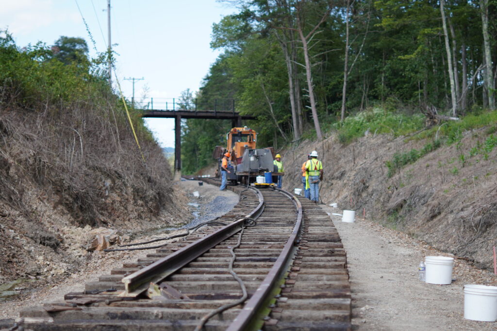 EBT Mainline rebuilding near Jordan Summit - Photo from the EBT Archives collection