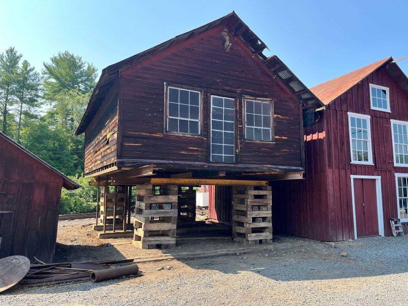 EBT South Storehouse lifted and supported at its proper height – Dave Bulman Photo